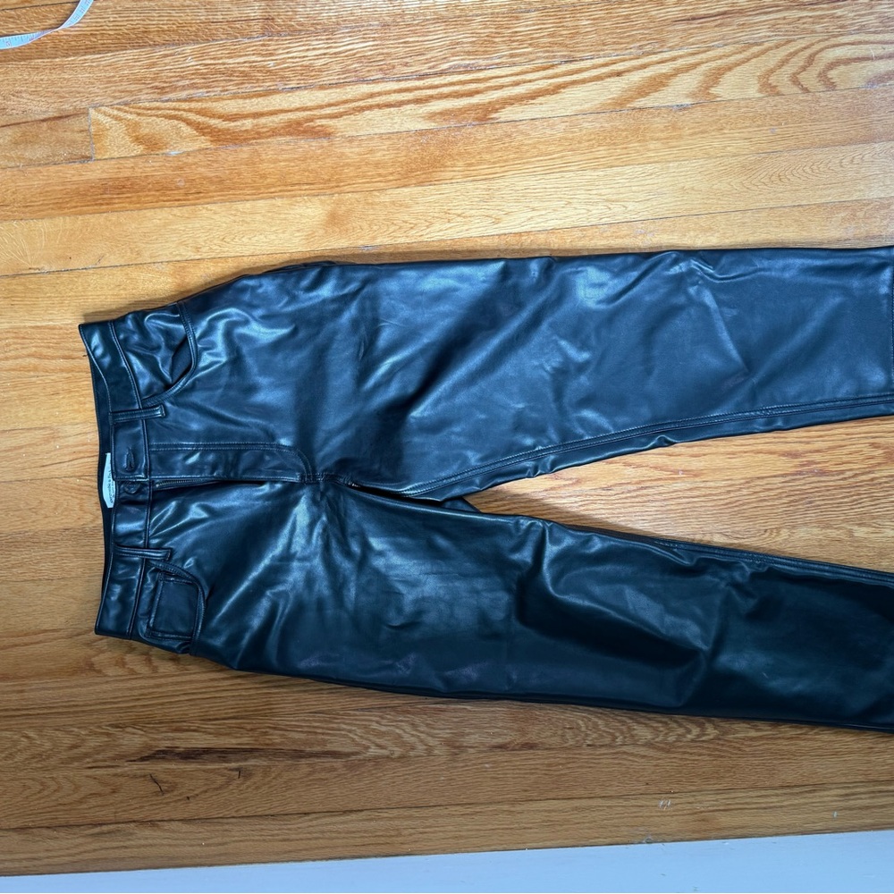Abercrombie & Fitch Vegan Leather Pants ankle straight ultra high rise- Black